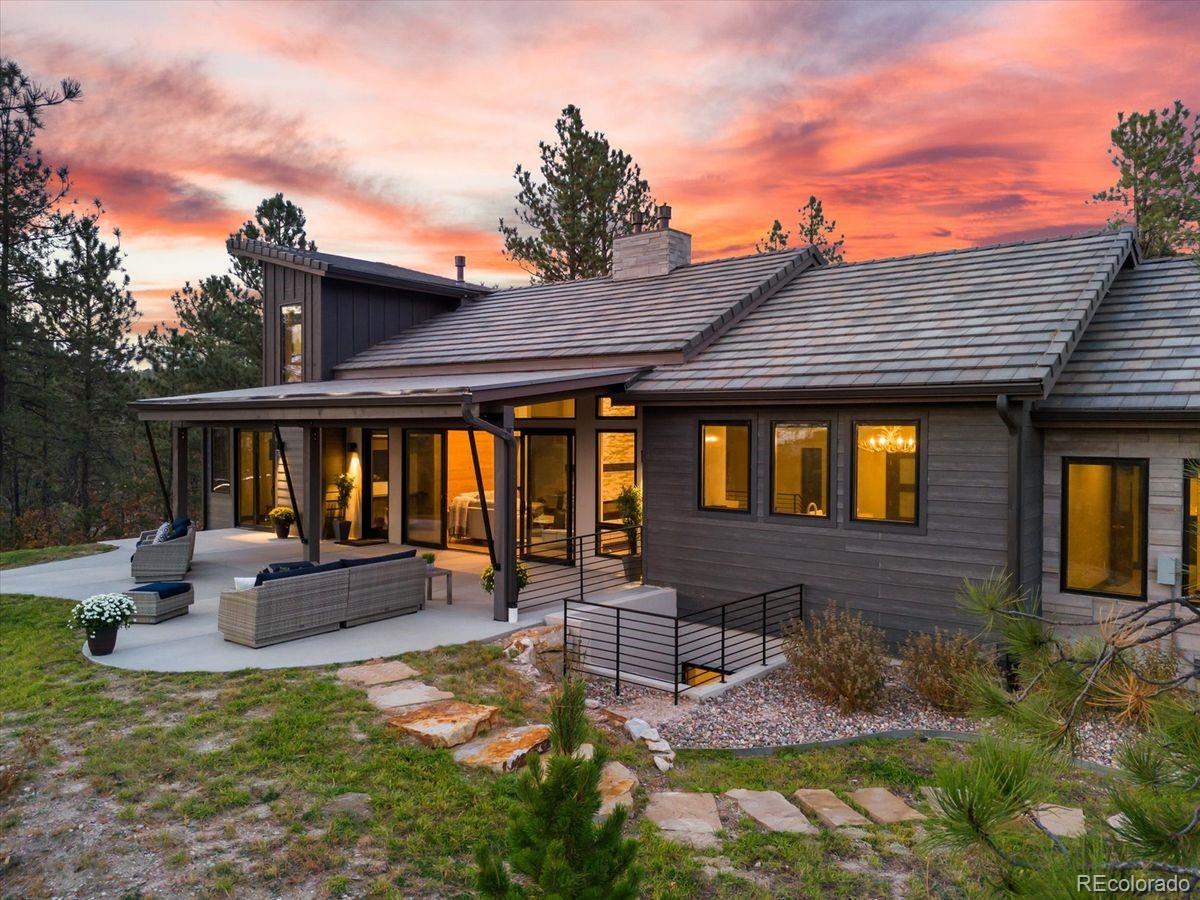 963 Westchester Circle