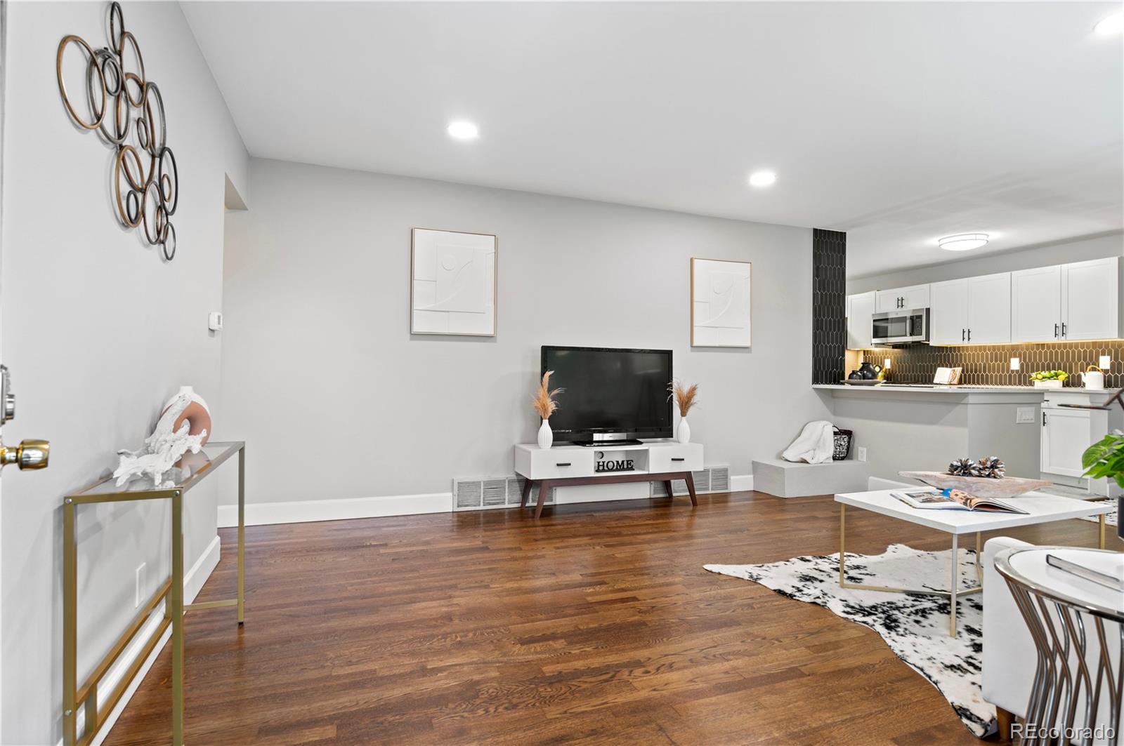 2391 S Quitman Street