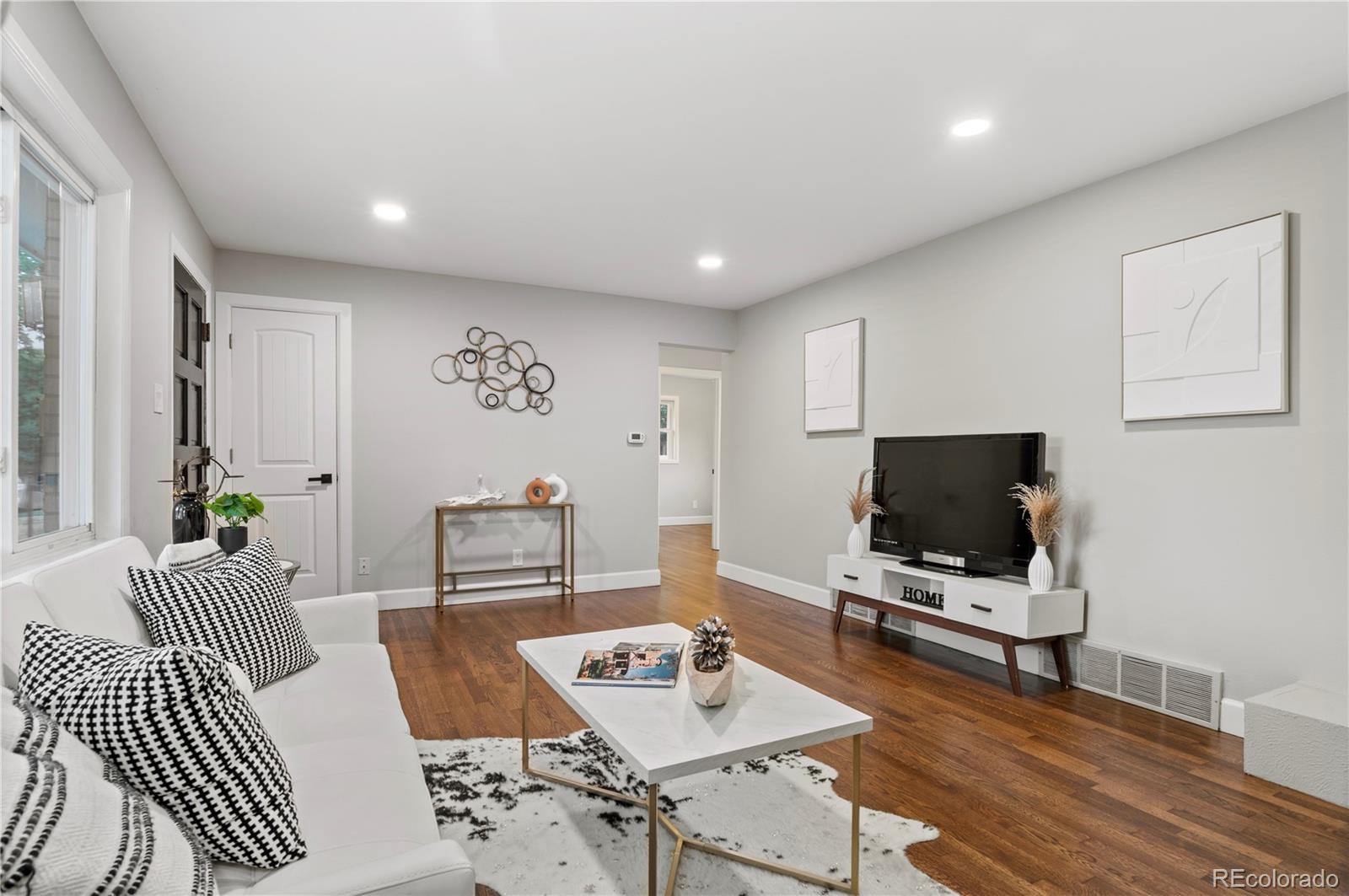 2391 S Quitman Street