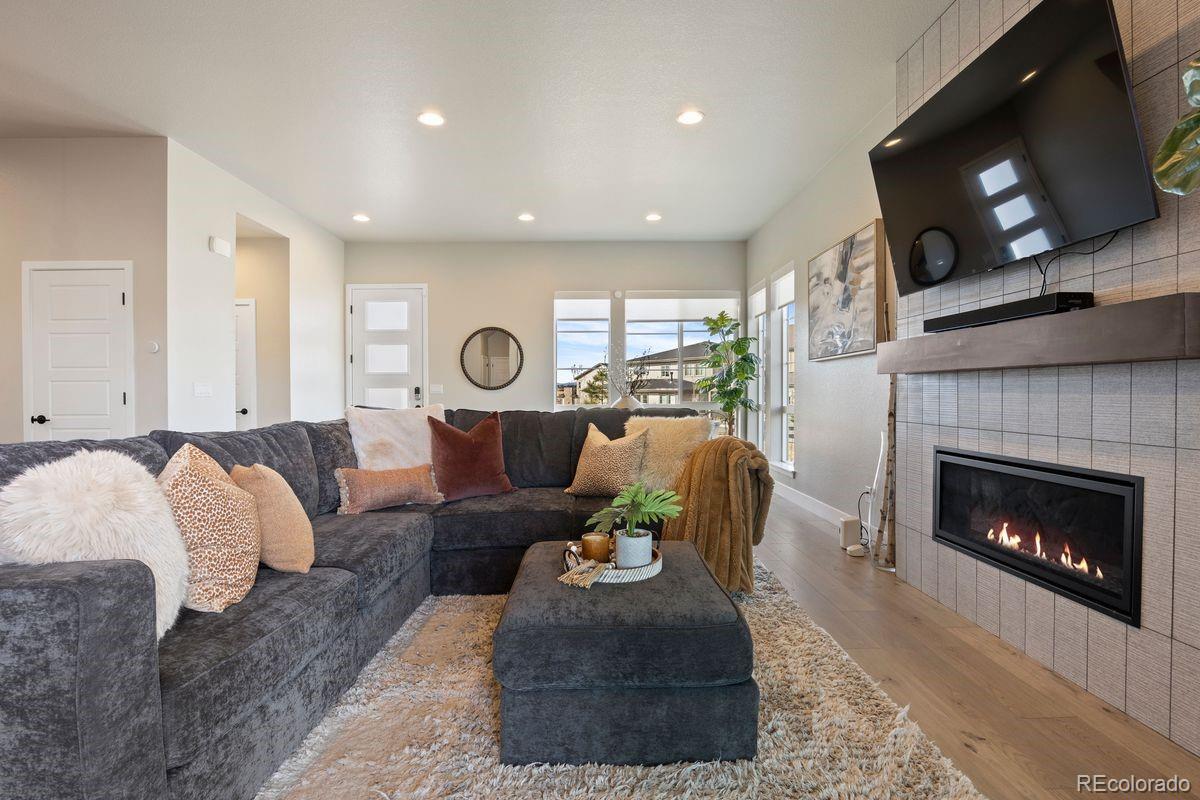 6239 Stable View Street