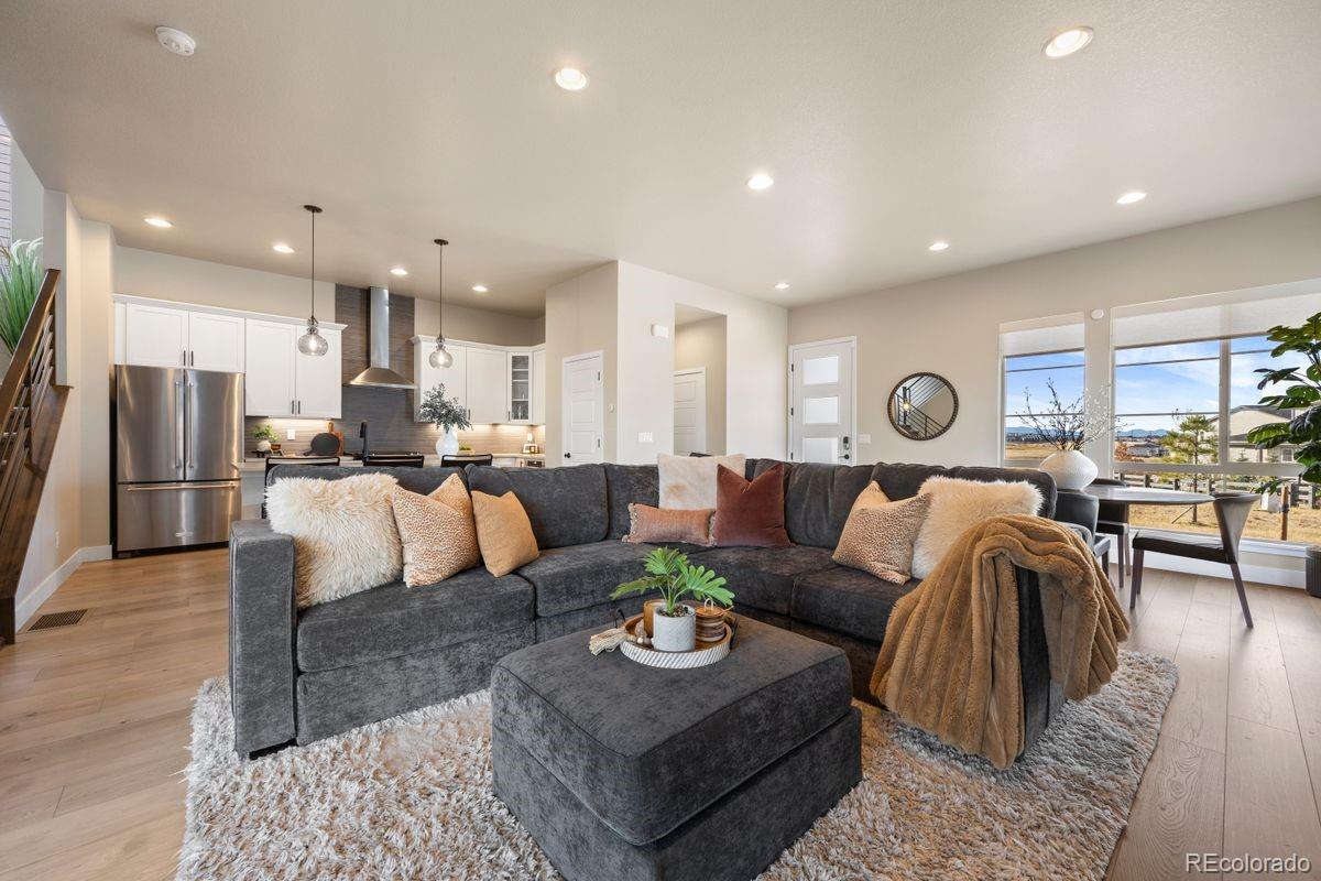 6239 Stable View Street