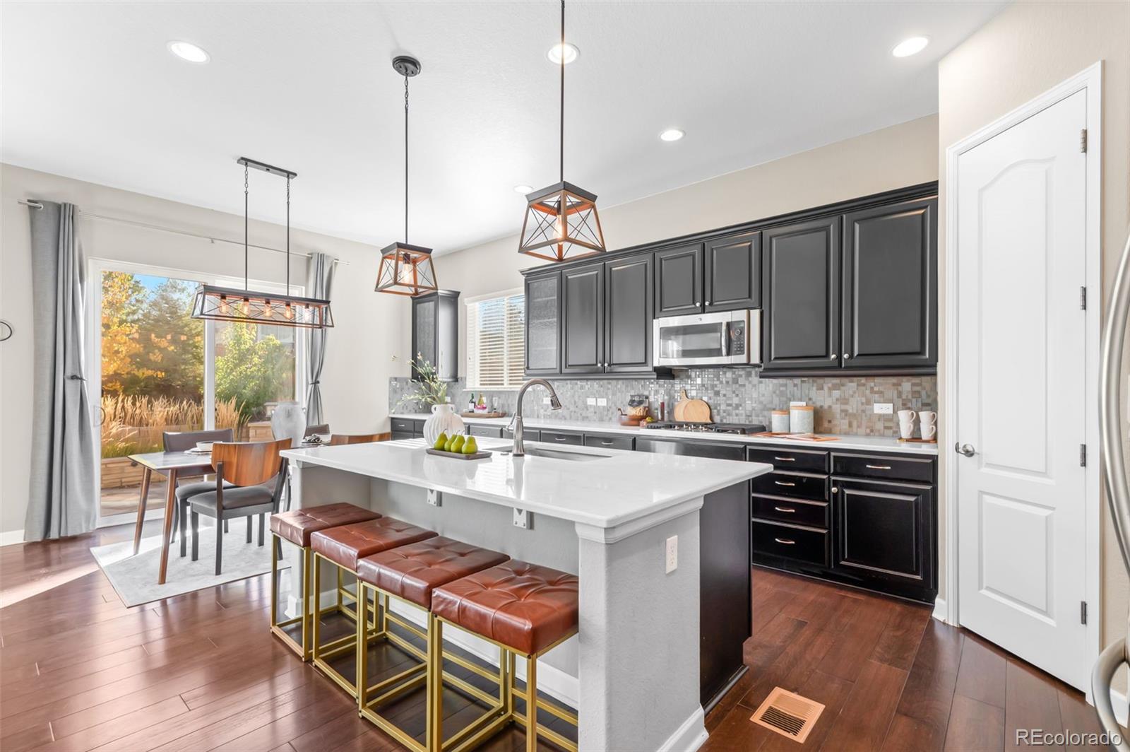 10082 Glenayre Court