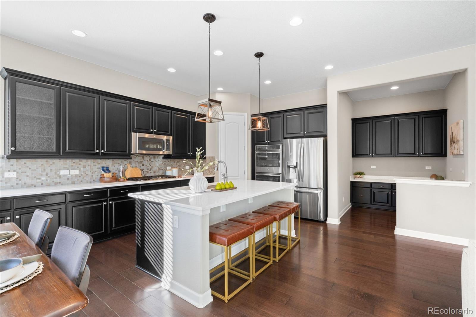 10082 Glenayre Court