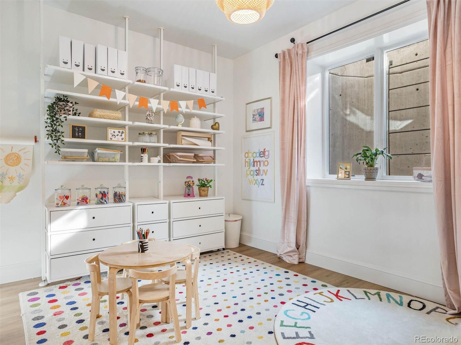 2130 Avenida Del Sol