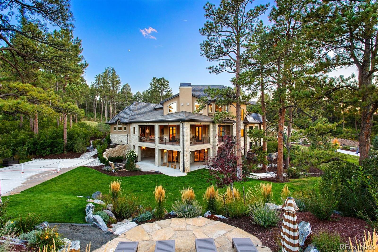 2130 Avenida Del Sol