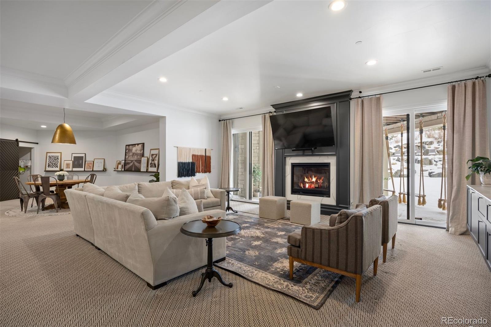 2130 Avenida Del Sol