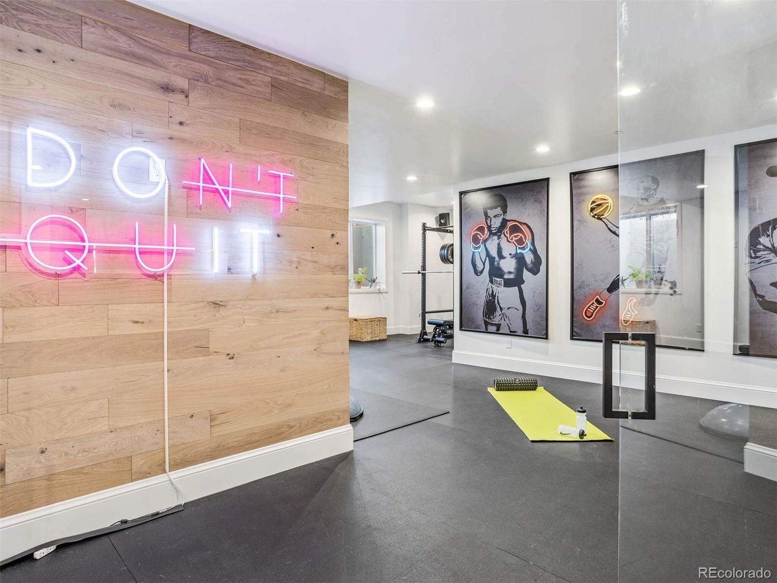 2130 Avenida Del Sol