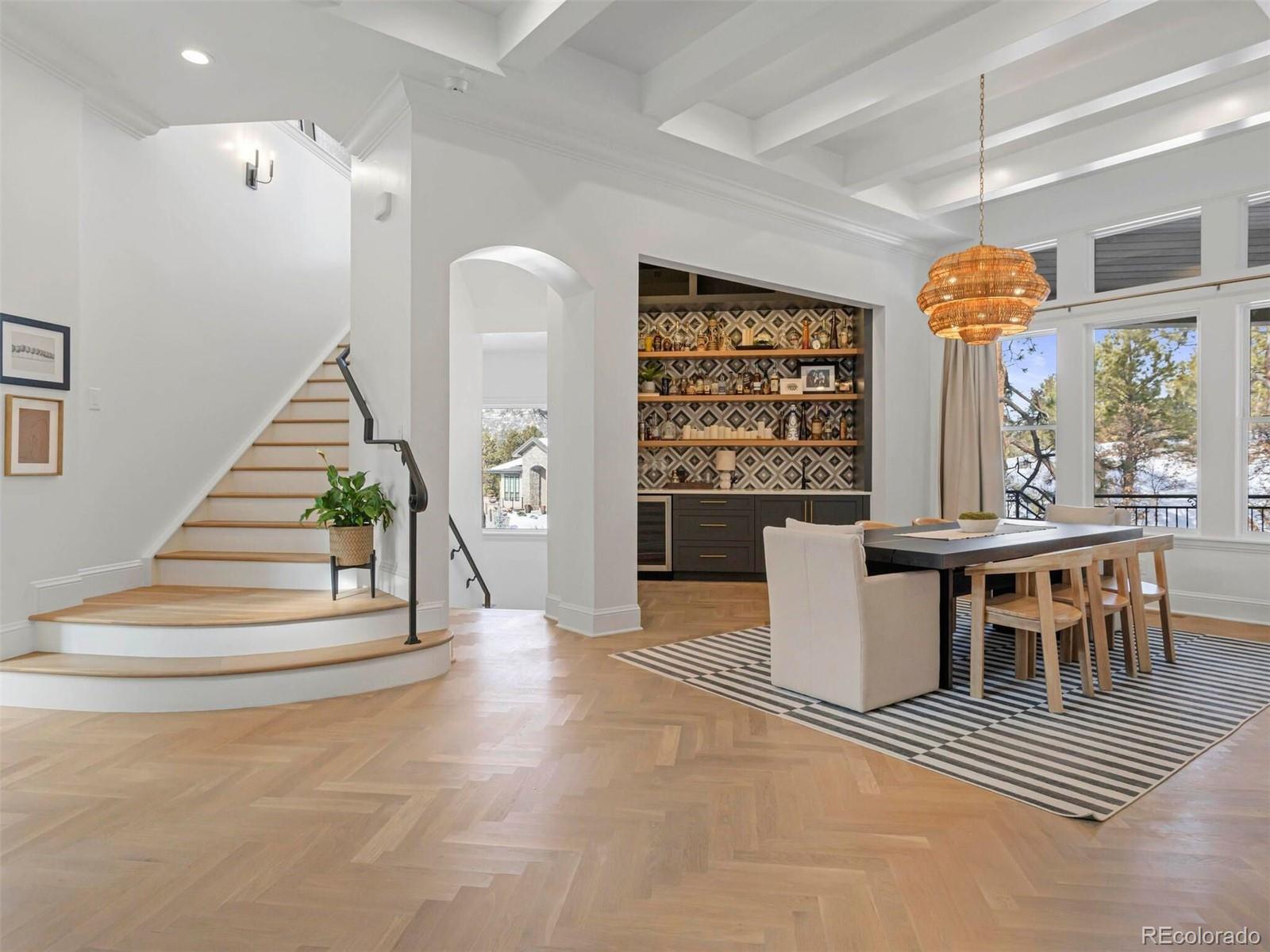 2130 Avenida Del Sol