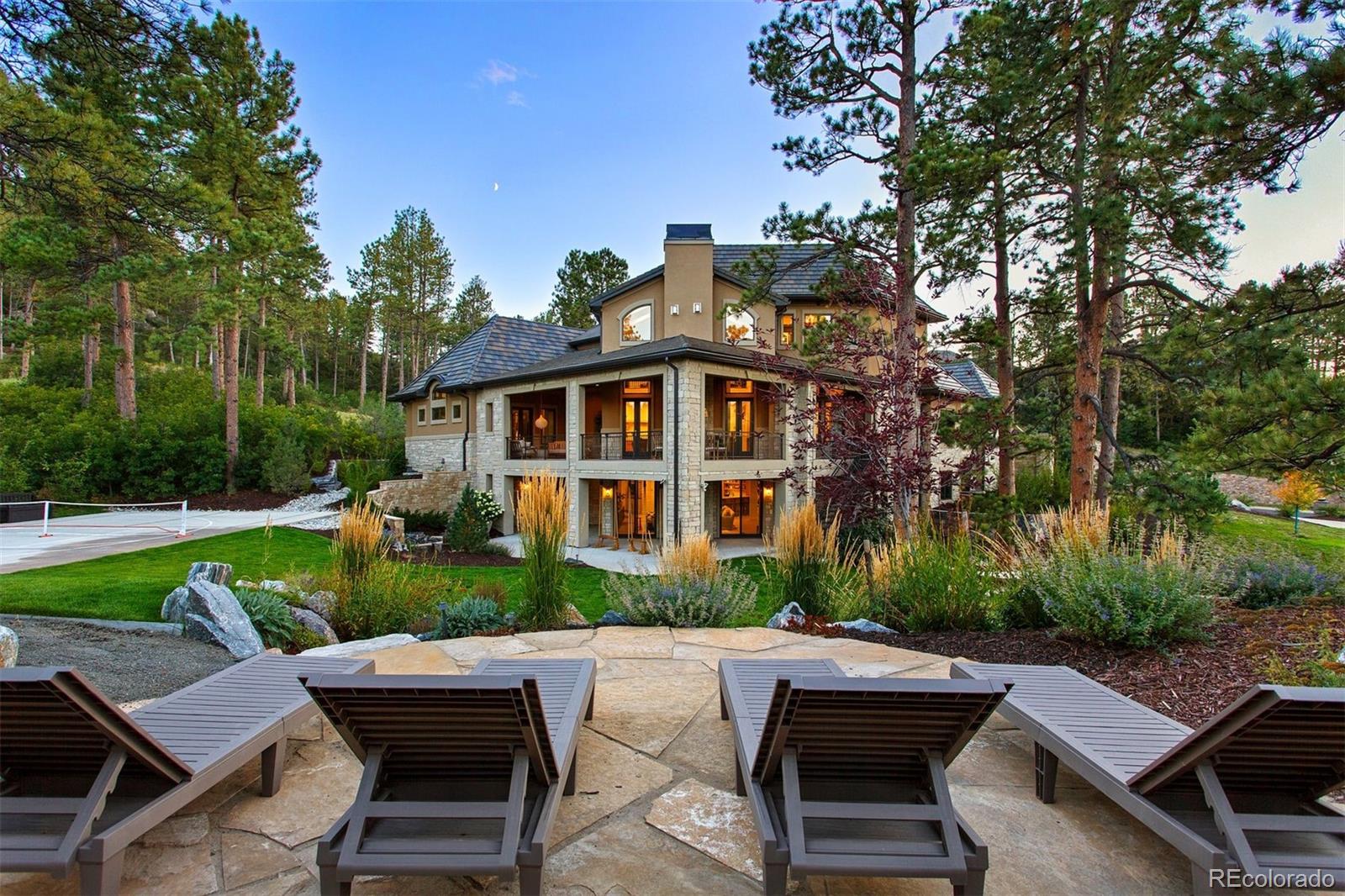 2130 Avenida Del Sol