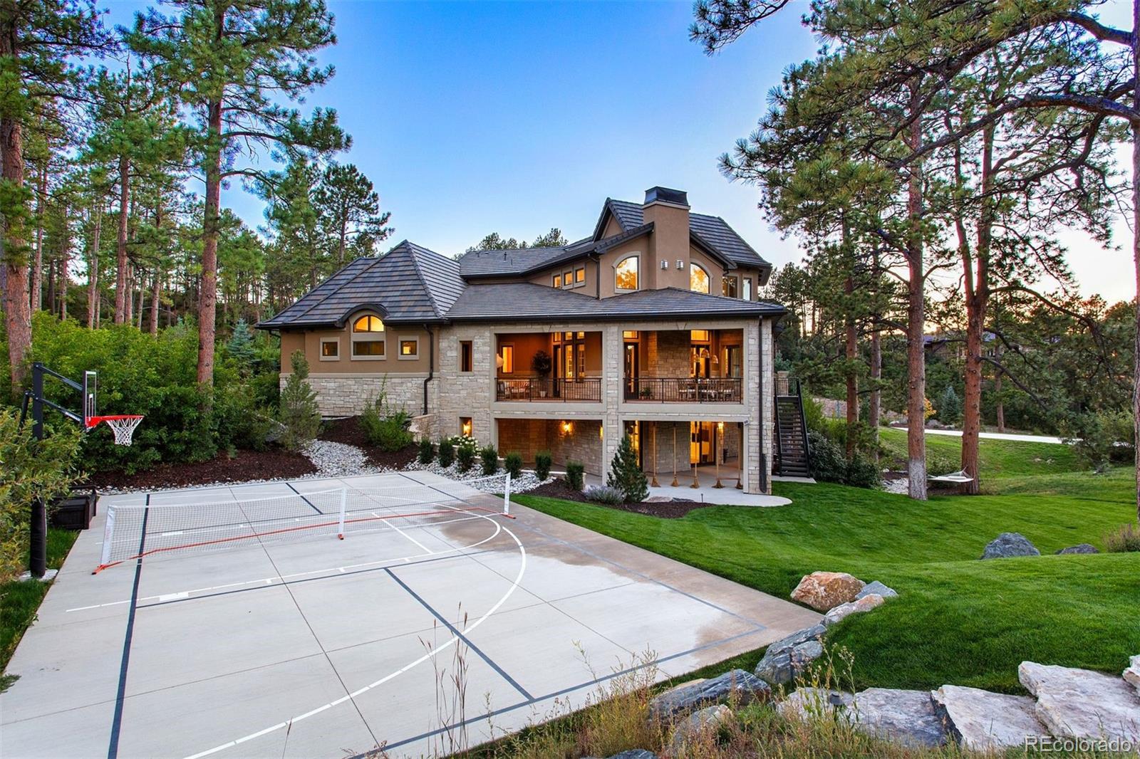 2130 Avenida Del Sol