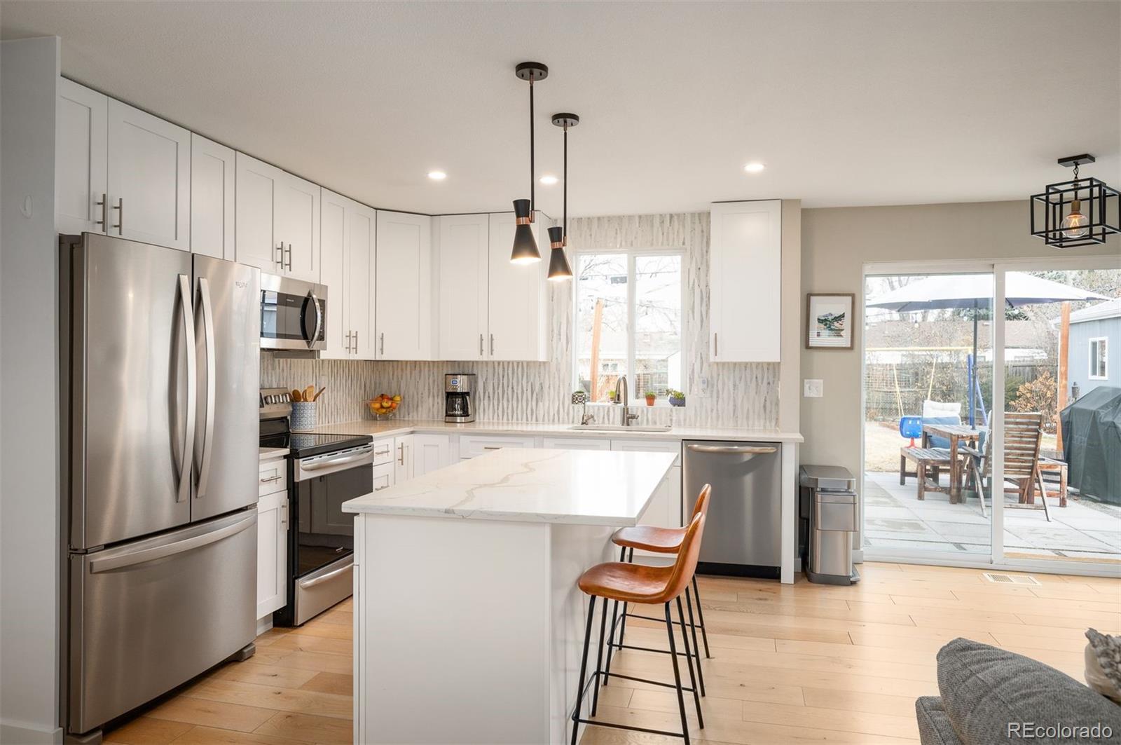 2876 S Fairfax Street