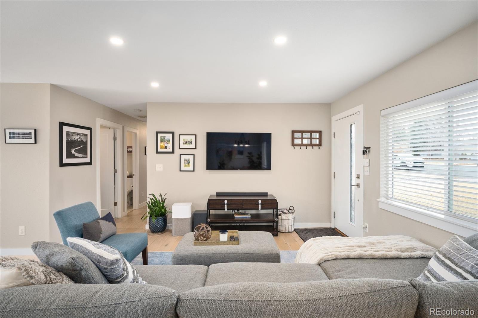 2876 S Fairfax Street