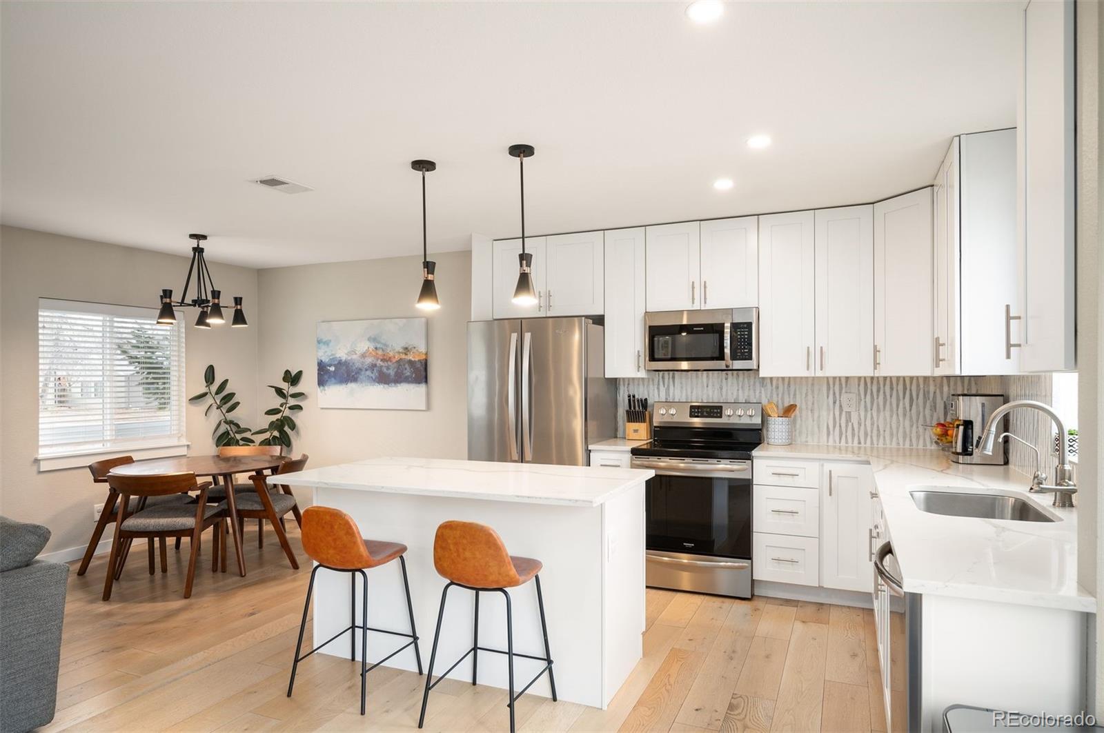 2876 S Fairfax Street