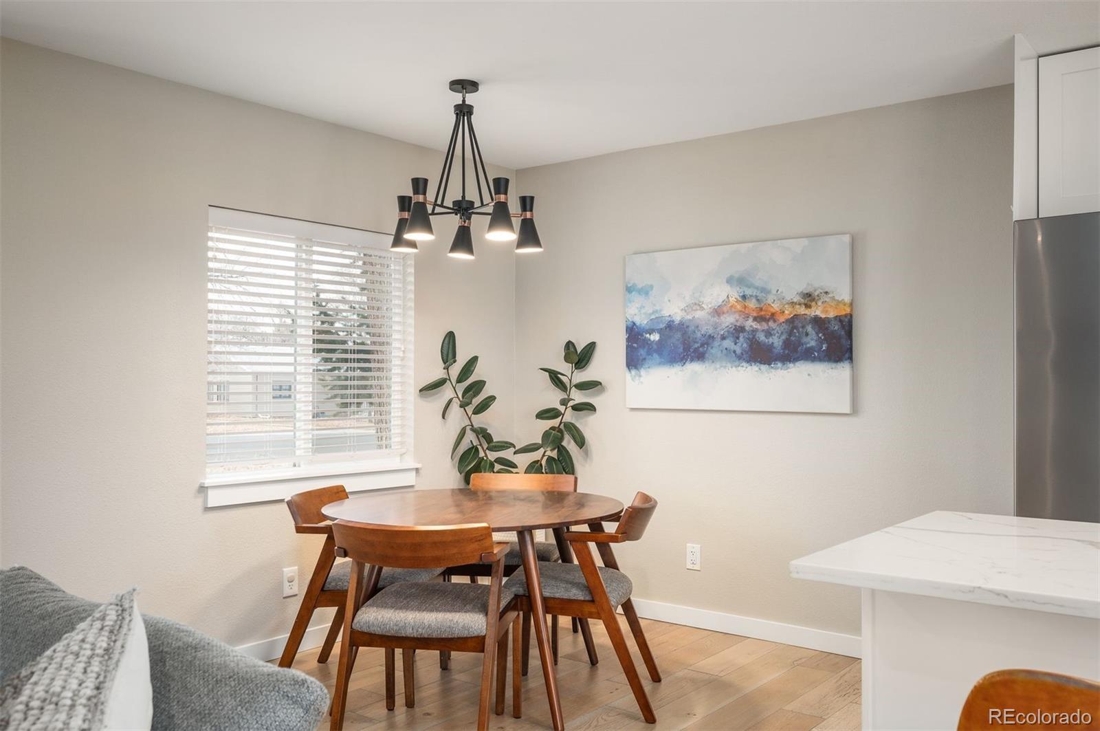 2876 S Fairfax Street