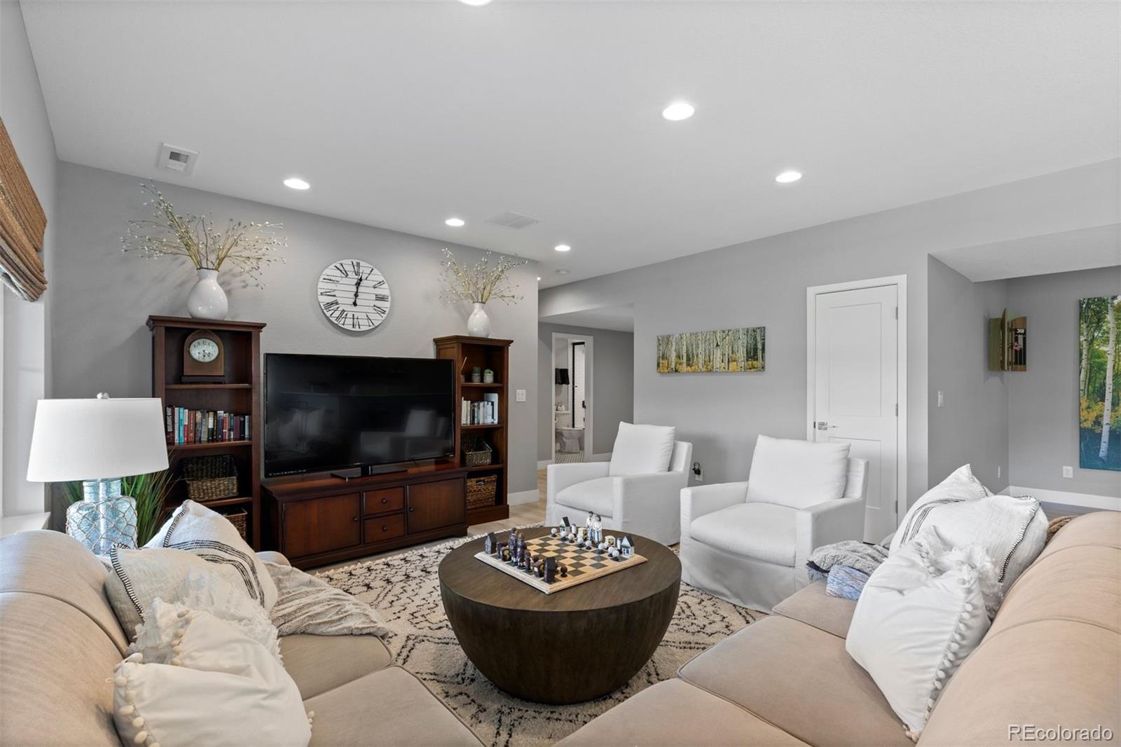 2111 Rim Ridge Drive