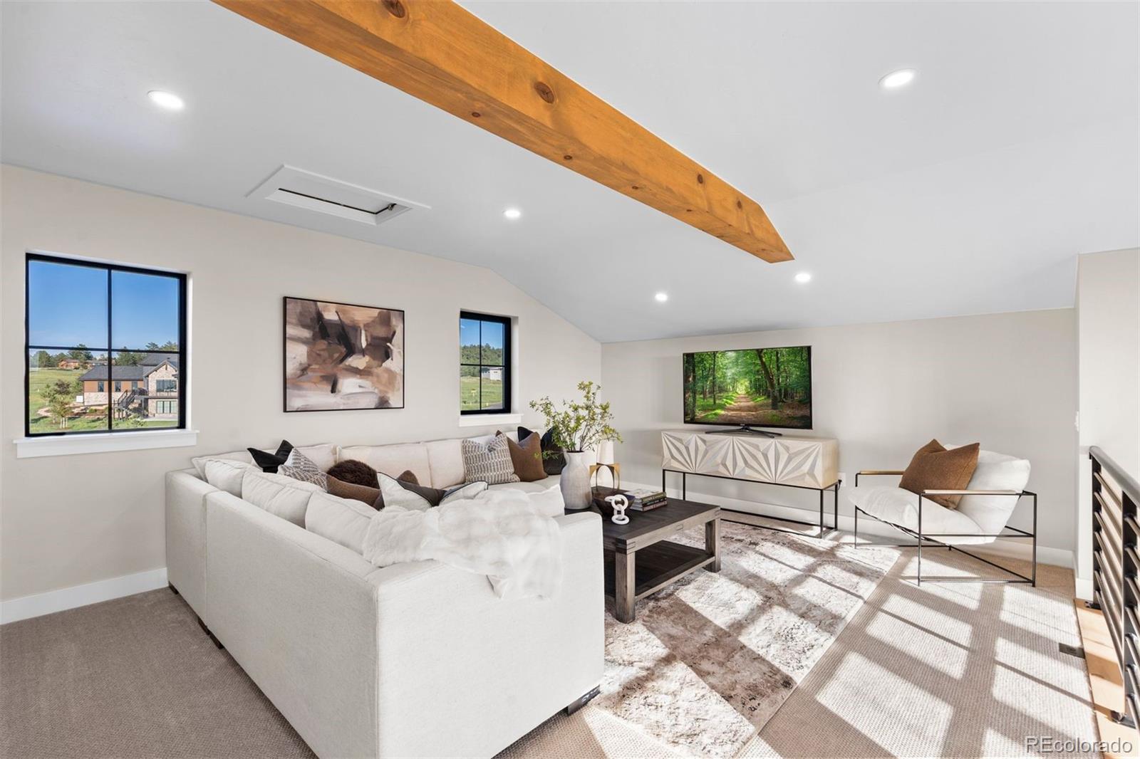 2433 Fox View Trail
