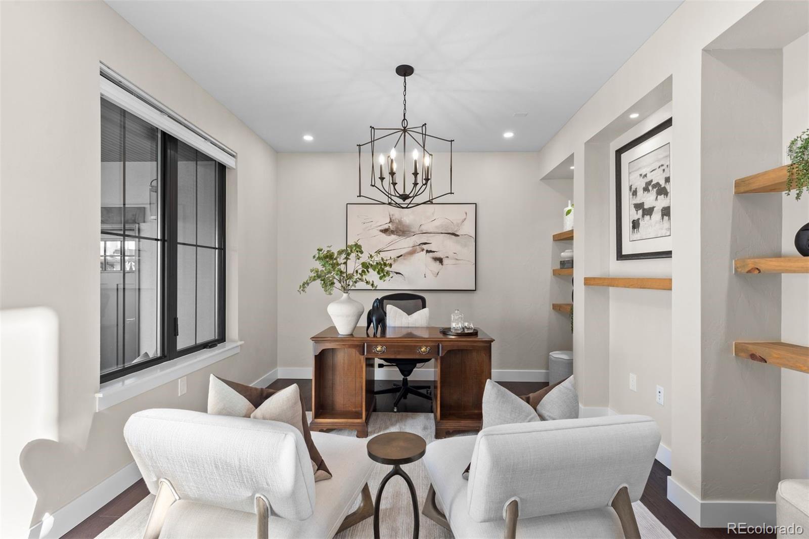 2433 Fox View Trail