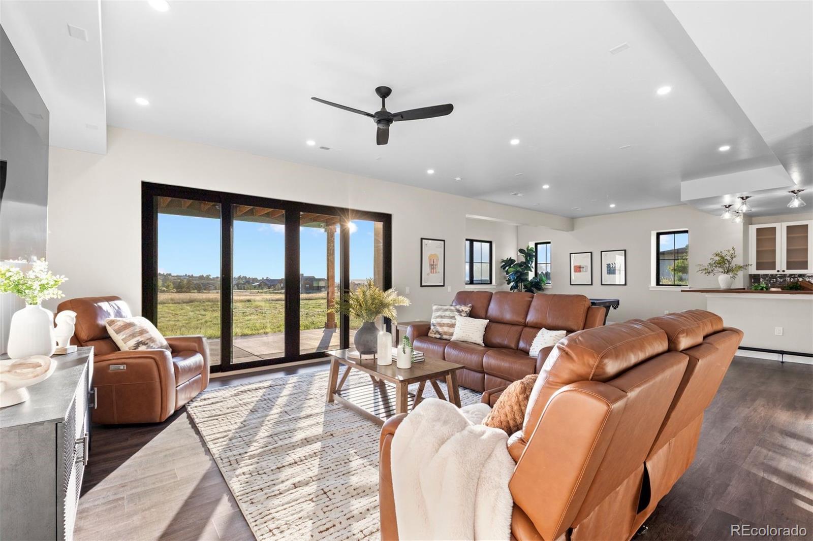 2433 Fox View Trail