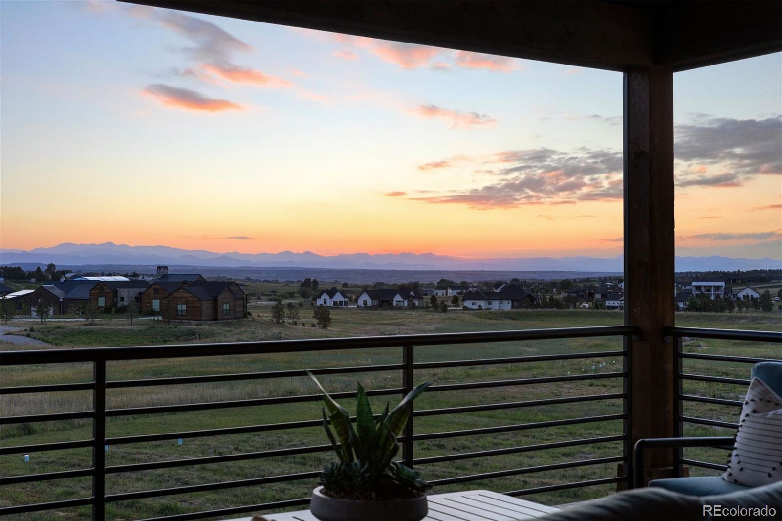2433 Fox View Trail