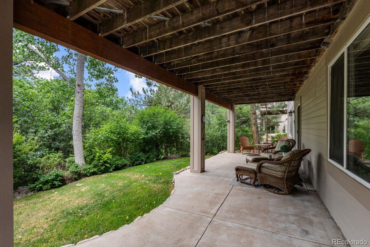 906 Greenridge Lane
