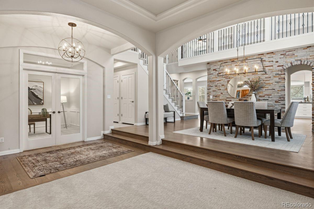 906 Greenridge Lane