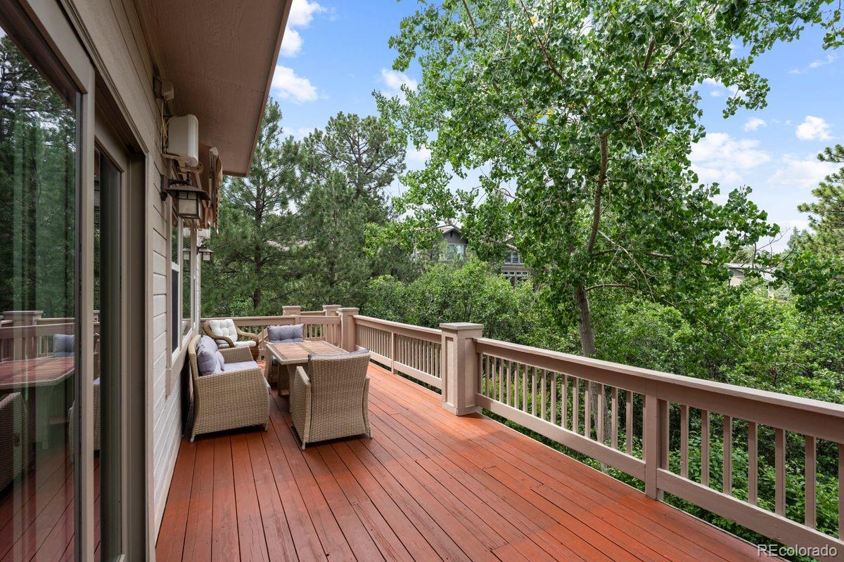 906 Greenridge Lane