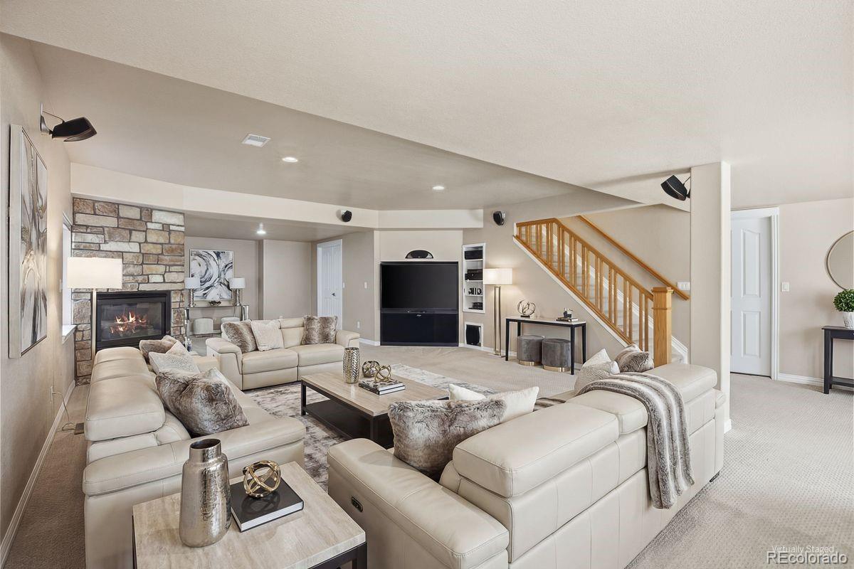 906 Greenridge Lane