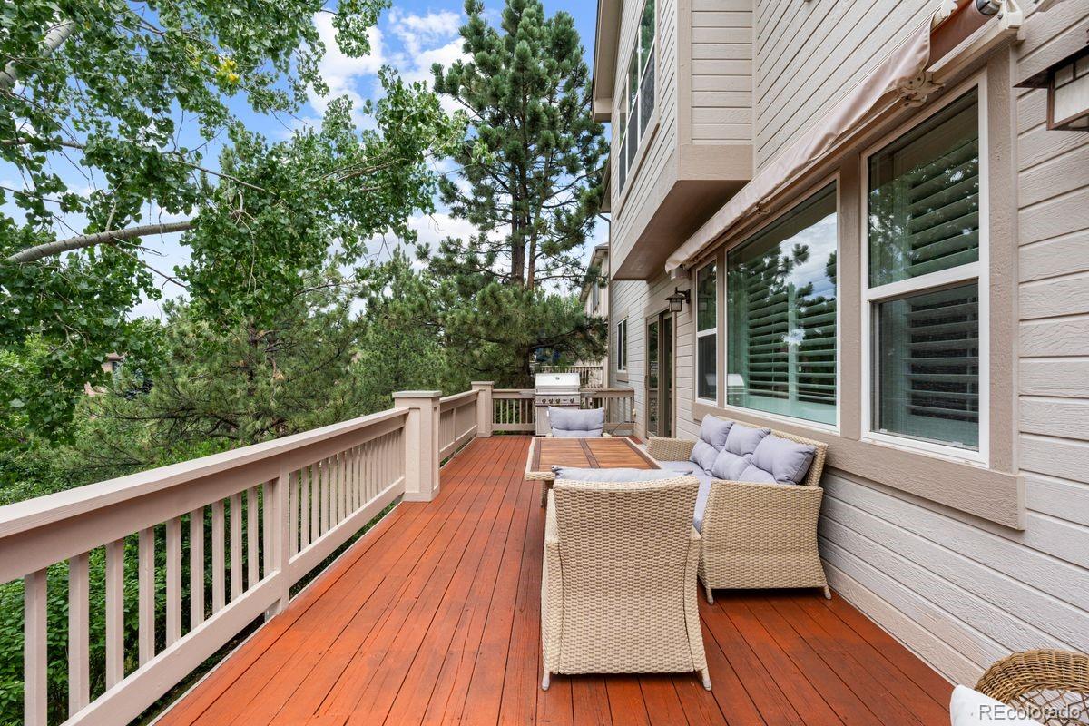 906 Greenridge Lane