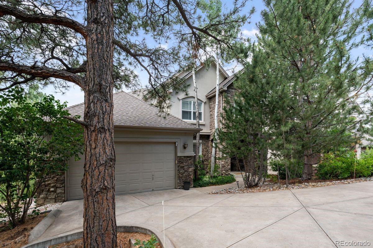 906 Greenridge Lane
