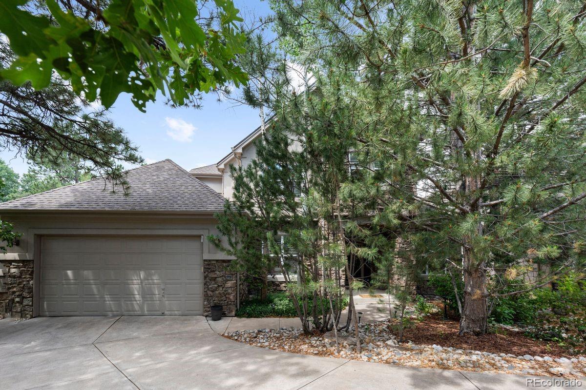 906 Greenridge Lane