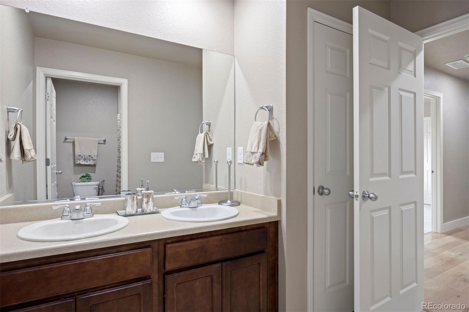 5789 Echo Park Circle