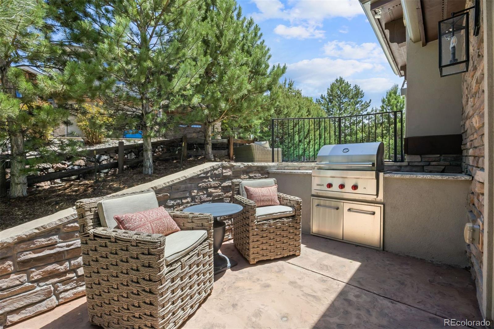 2151 Saddleback Drive