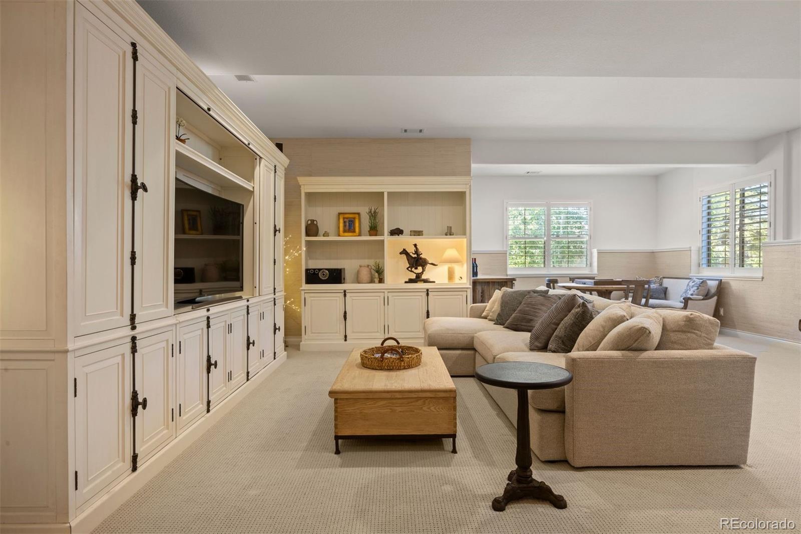 2151 Saddleback Drive