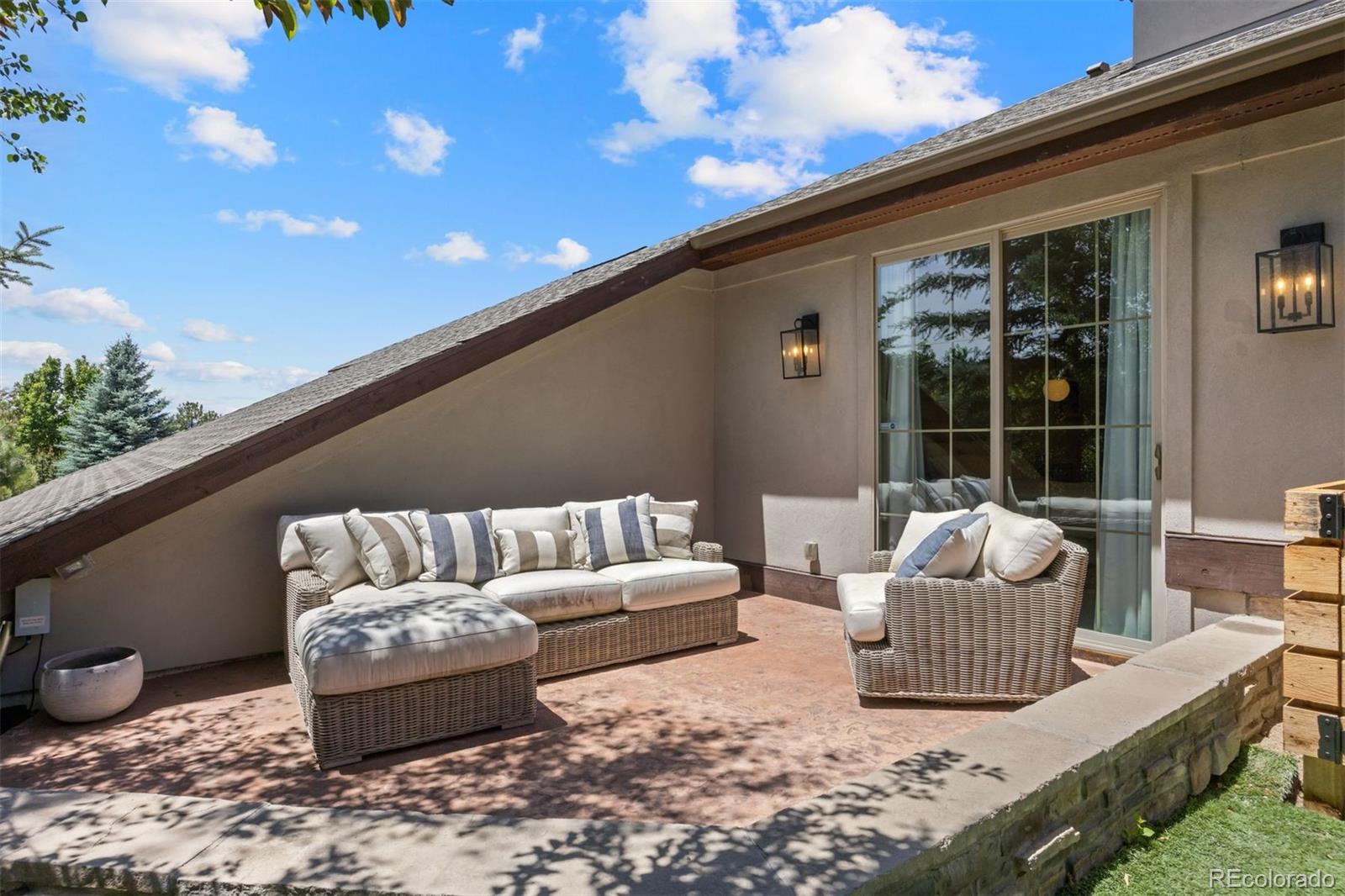 2151 Saddleback Drive