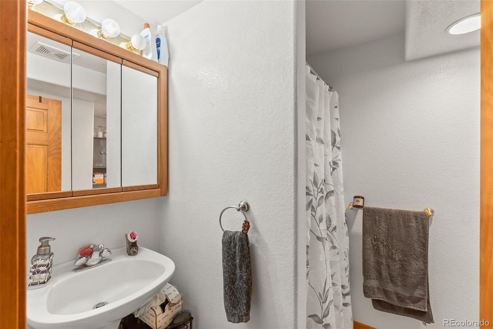 4745 Bonnie Ridge Drive