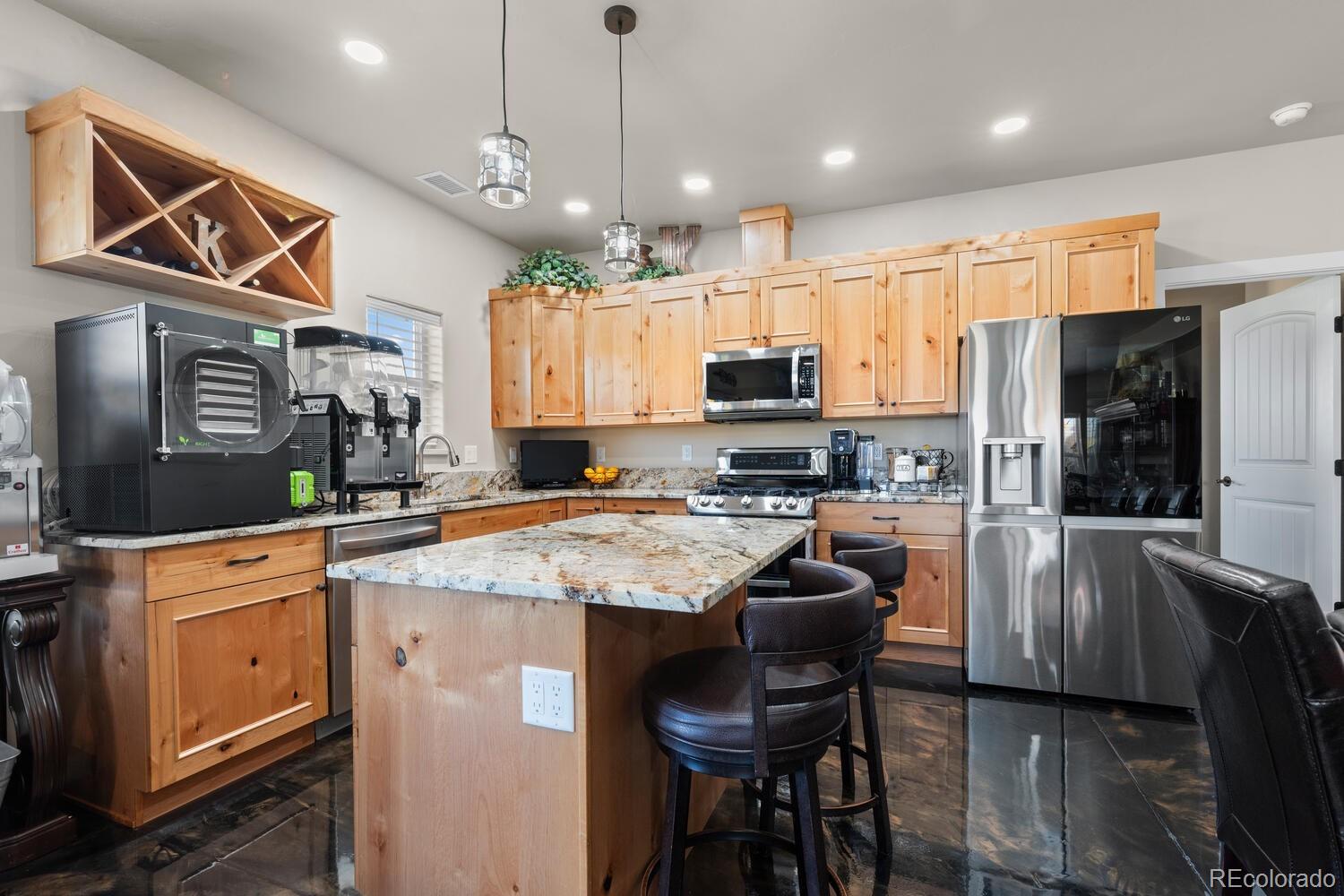 60075 & 60085 Oak Grove Road