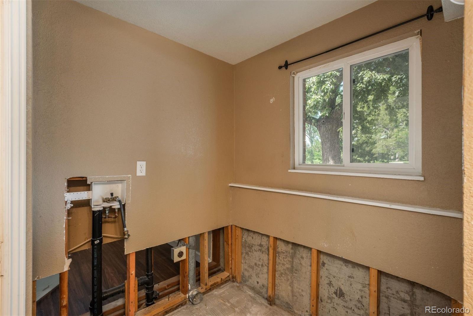 9876 Milwaukee Street