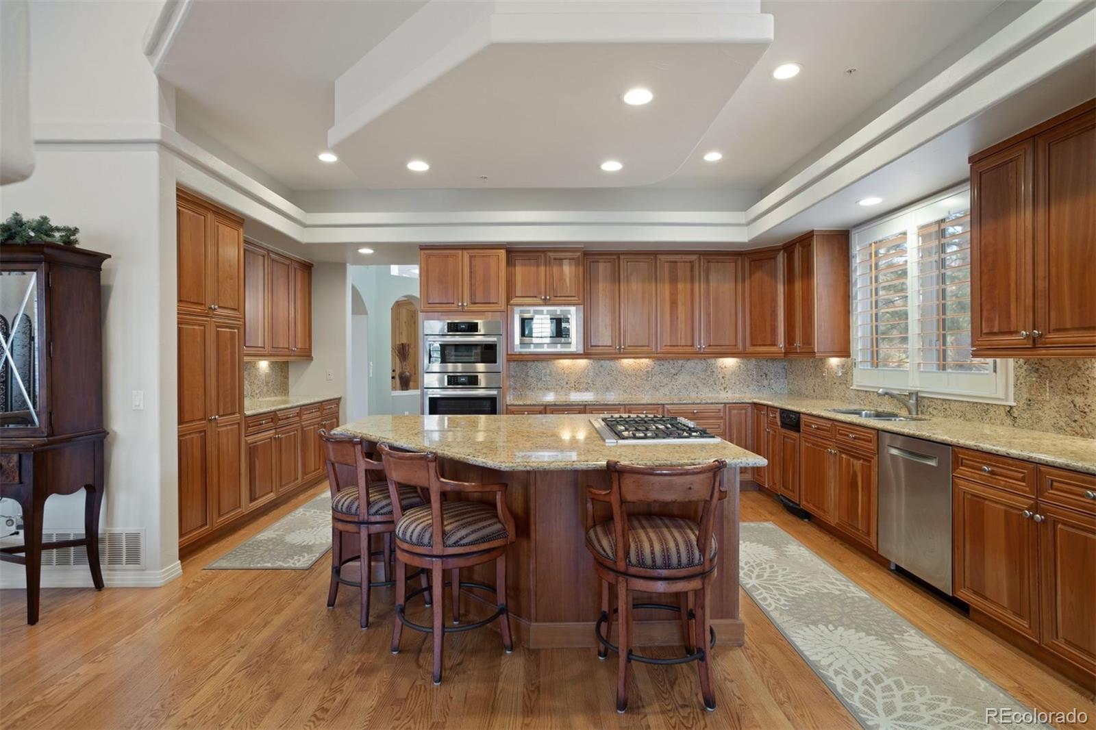 2904 Fairway View Court