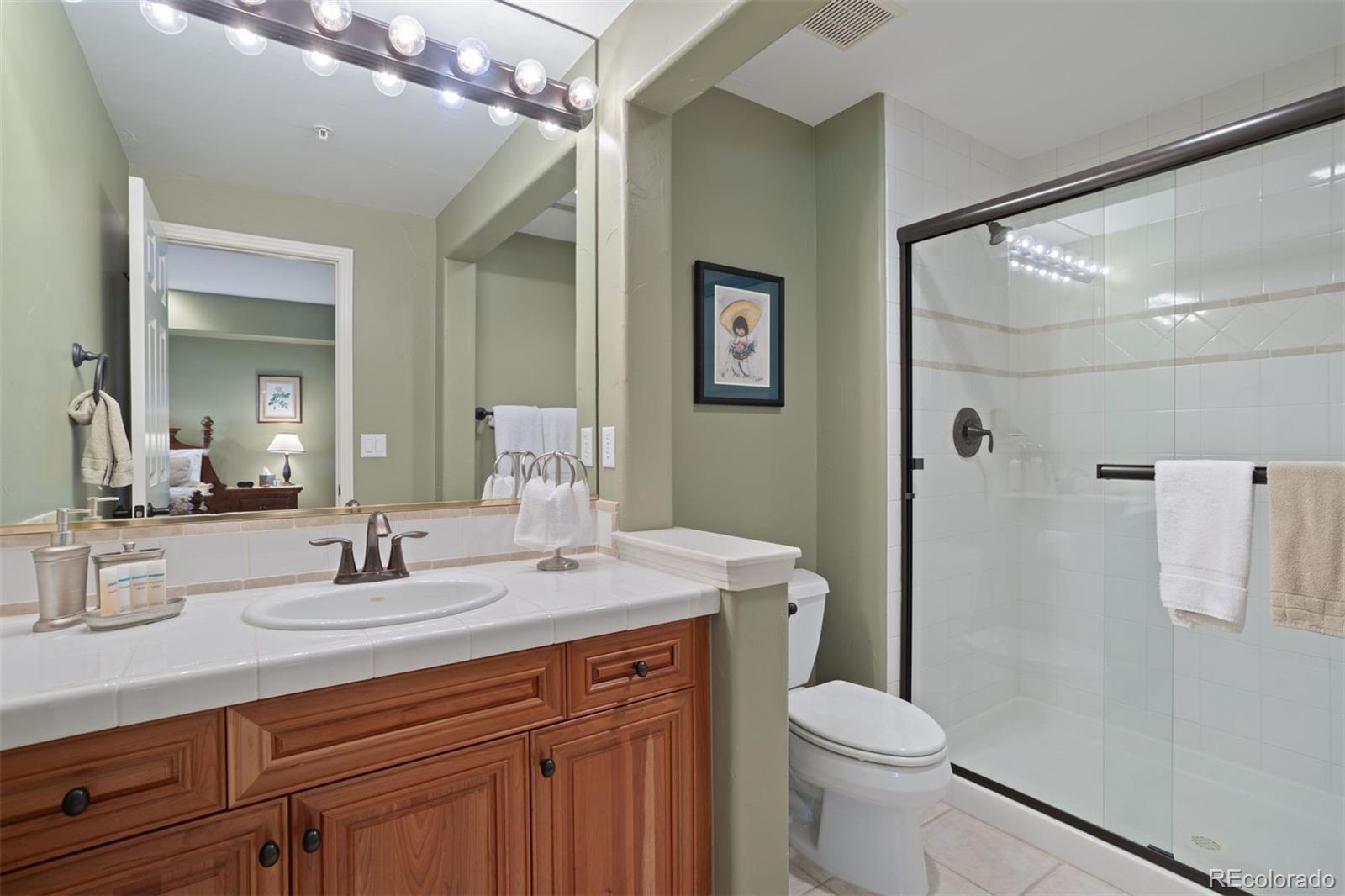 2904 Fairway View Court