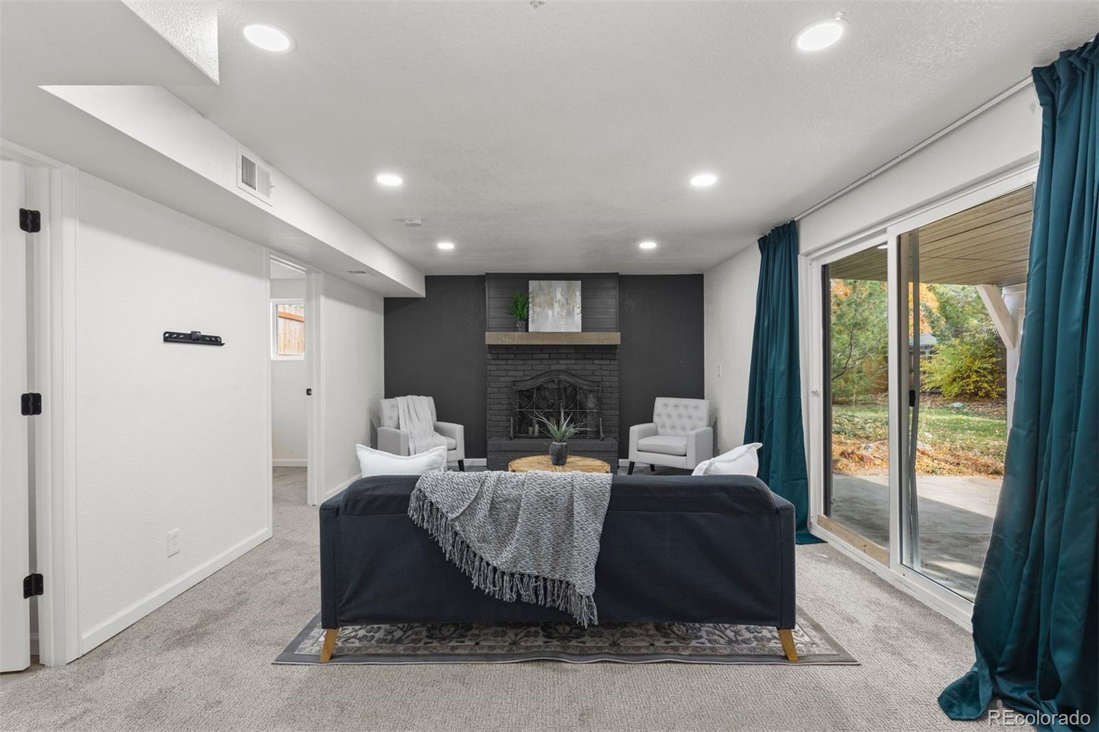 7256 S Dexter Street