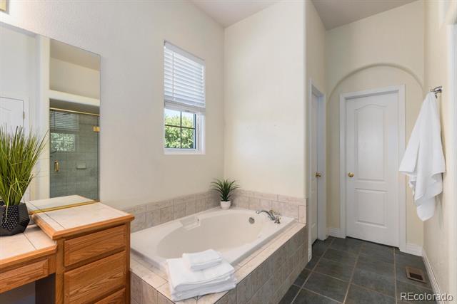 2342 Kelty Court