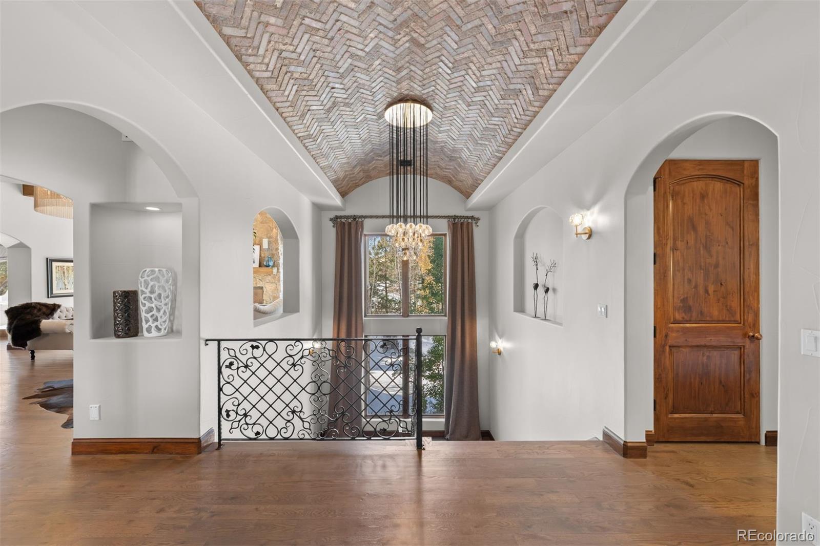 4885 Silver Pine Drive