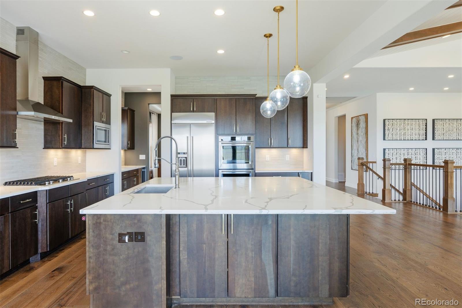 27381 E Lakeview Drive