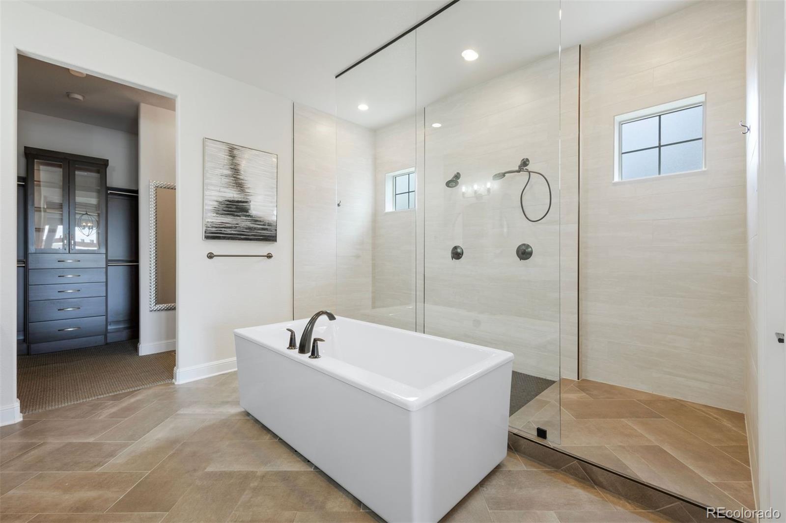 27381 E Lakeview Drive