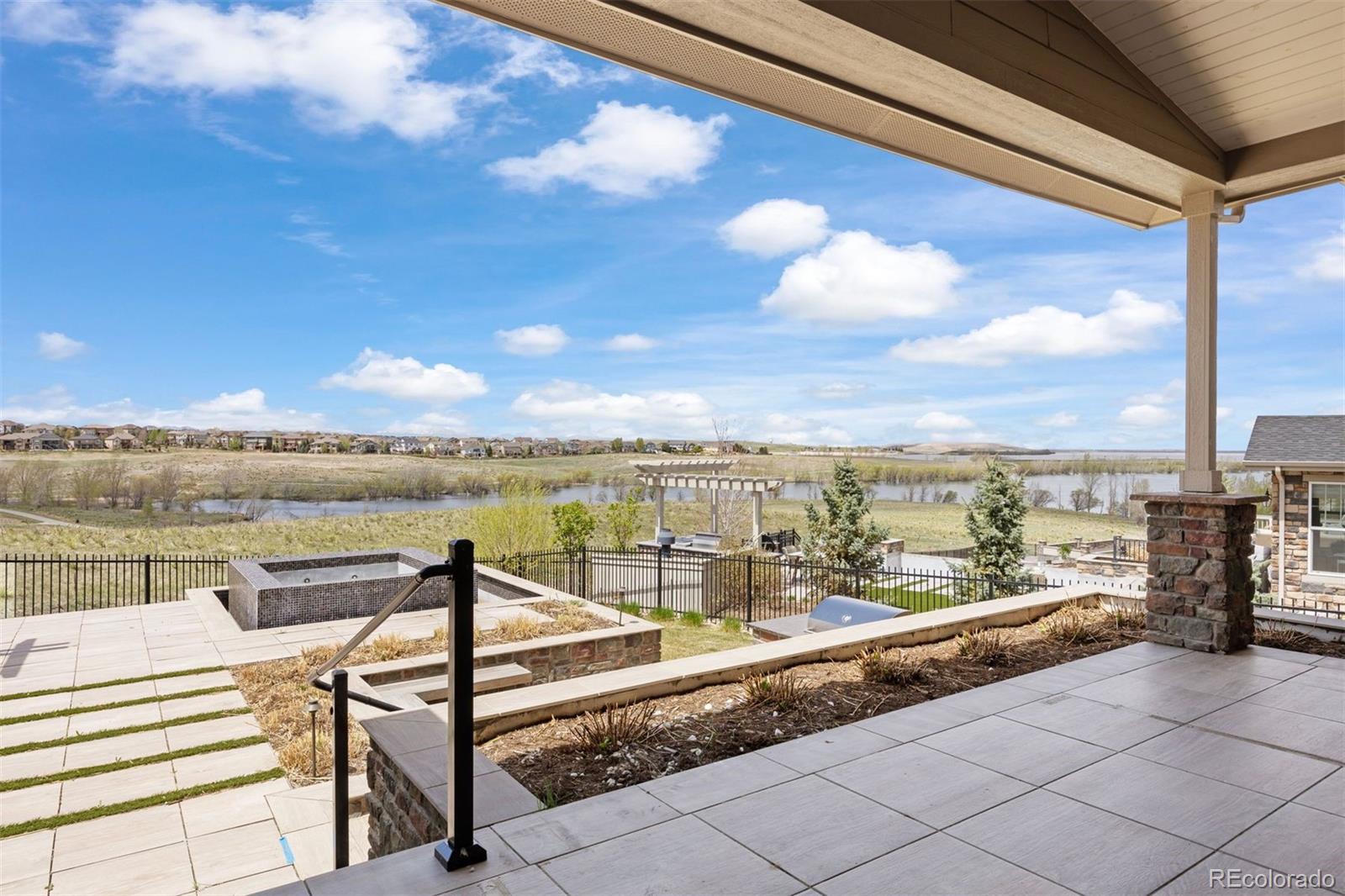 27381 E Lakeview Drive