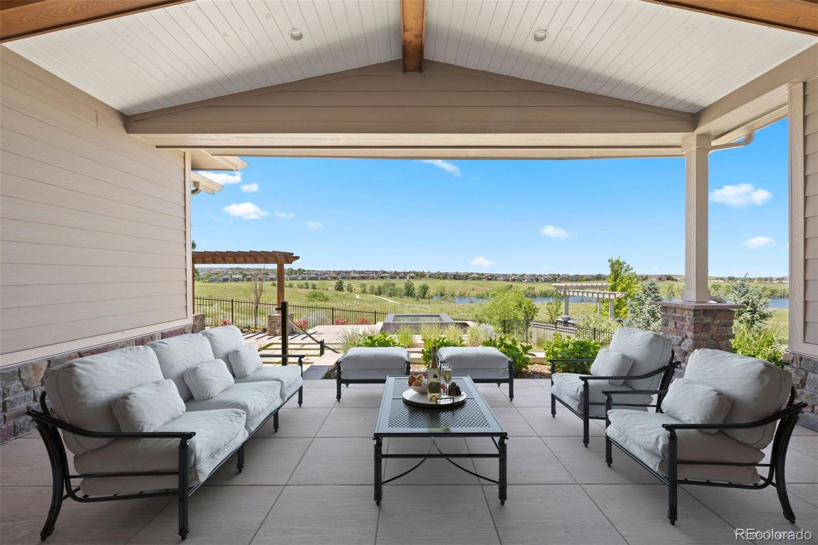 27381 E Lakeview Drive