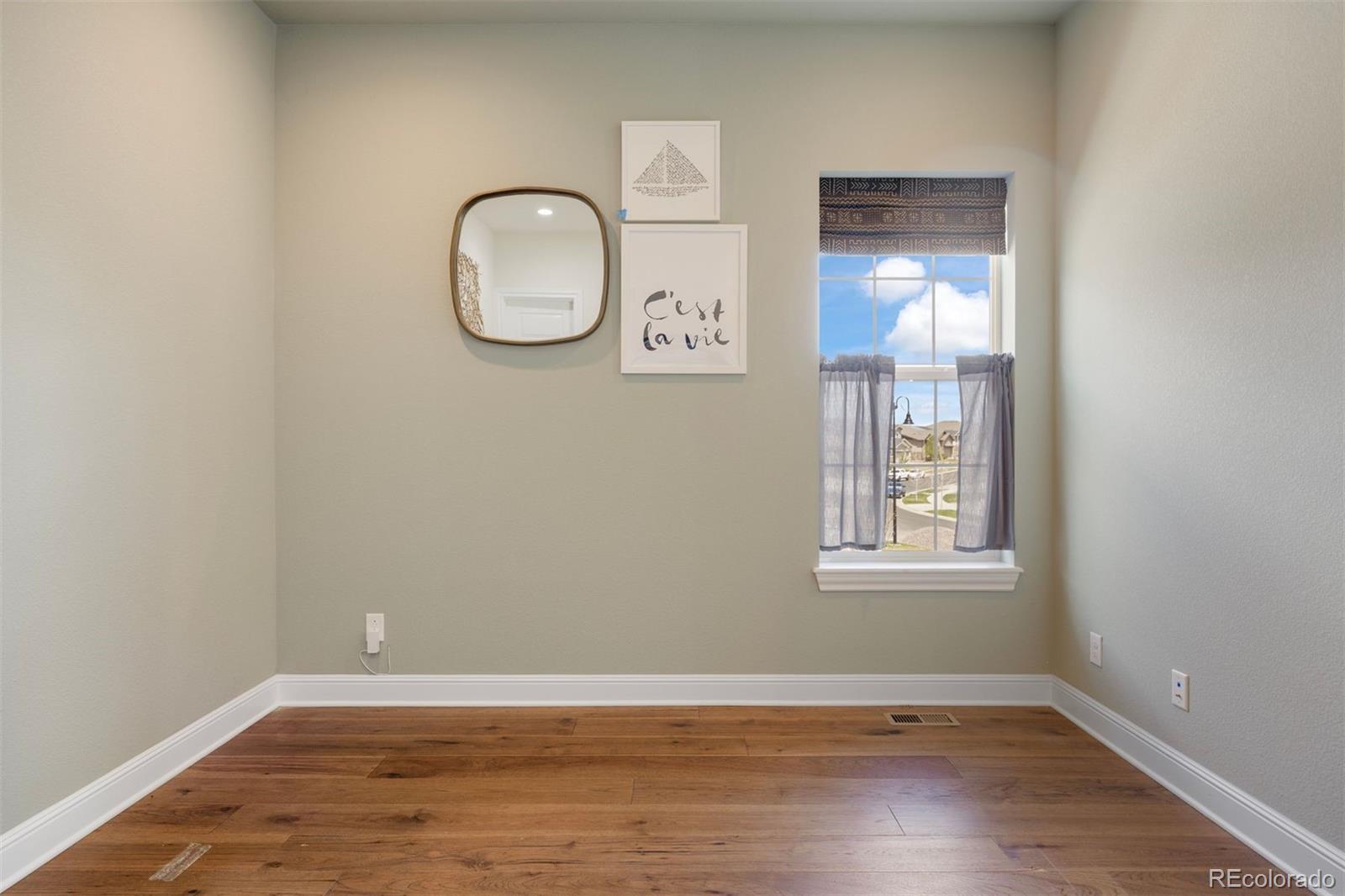 27381 E Lakeview Drive