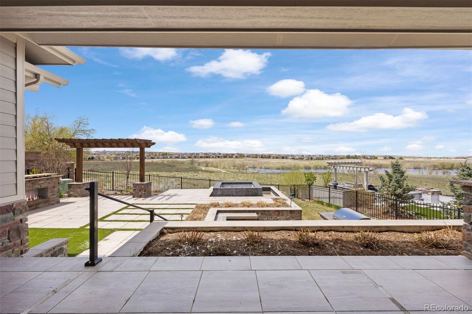 27381 E Lakeview Drive