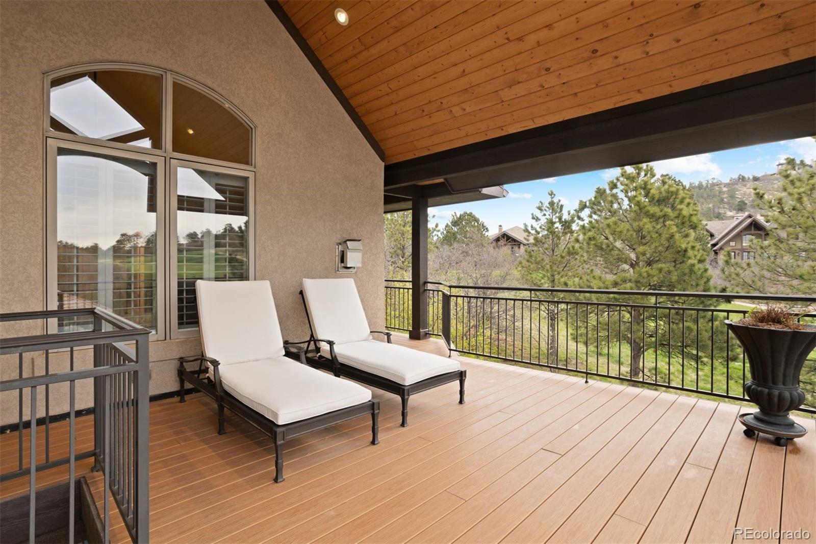 947 Country Club Parkway