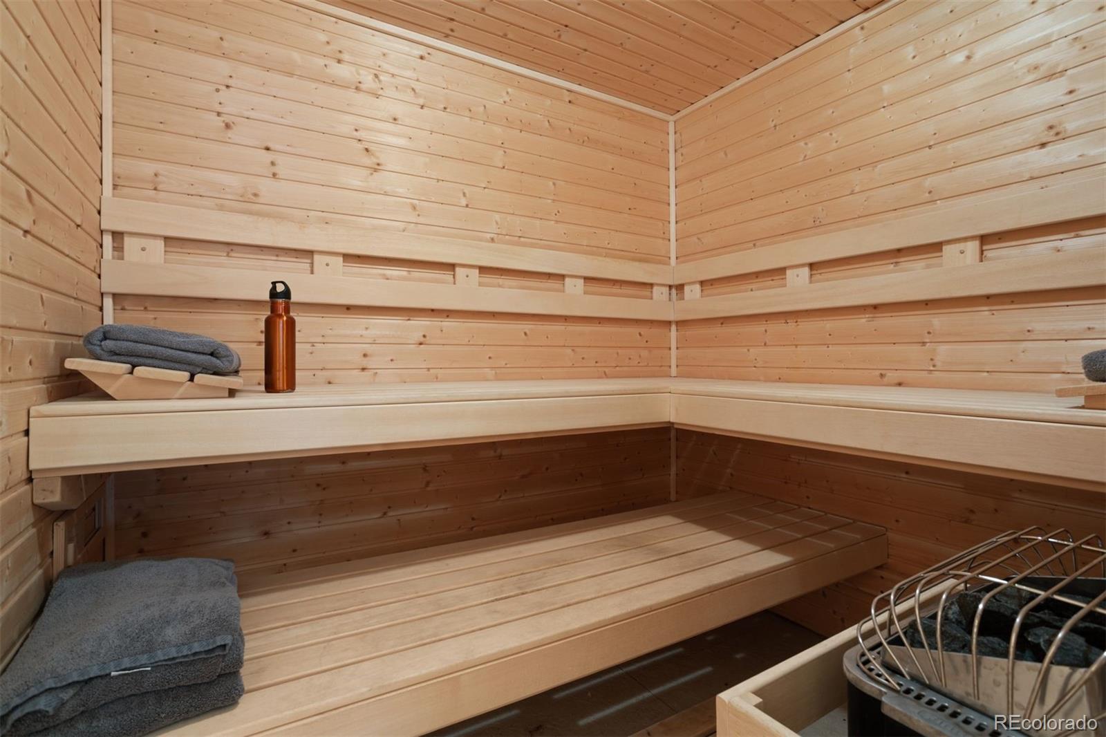 947 Country Club Parkway